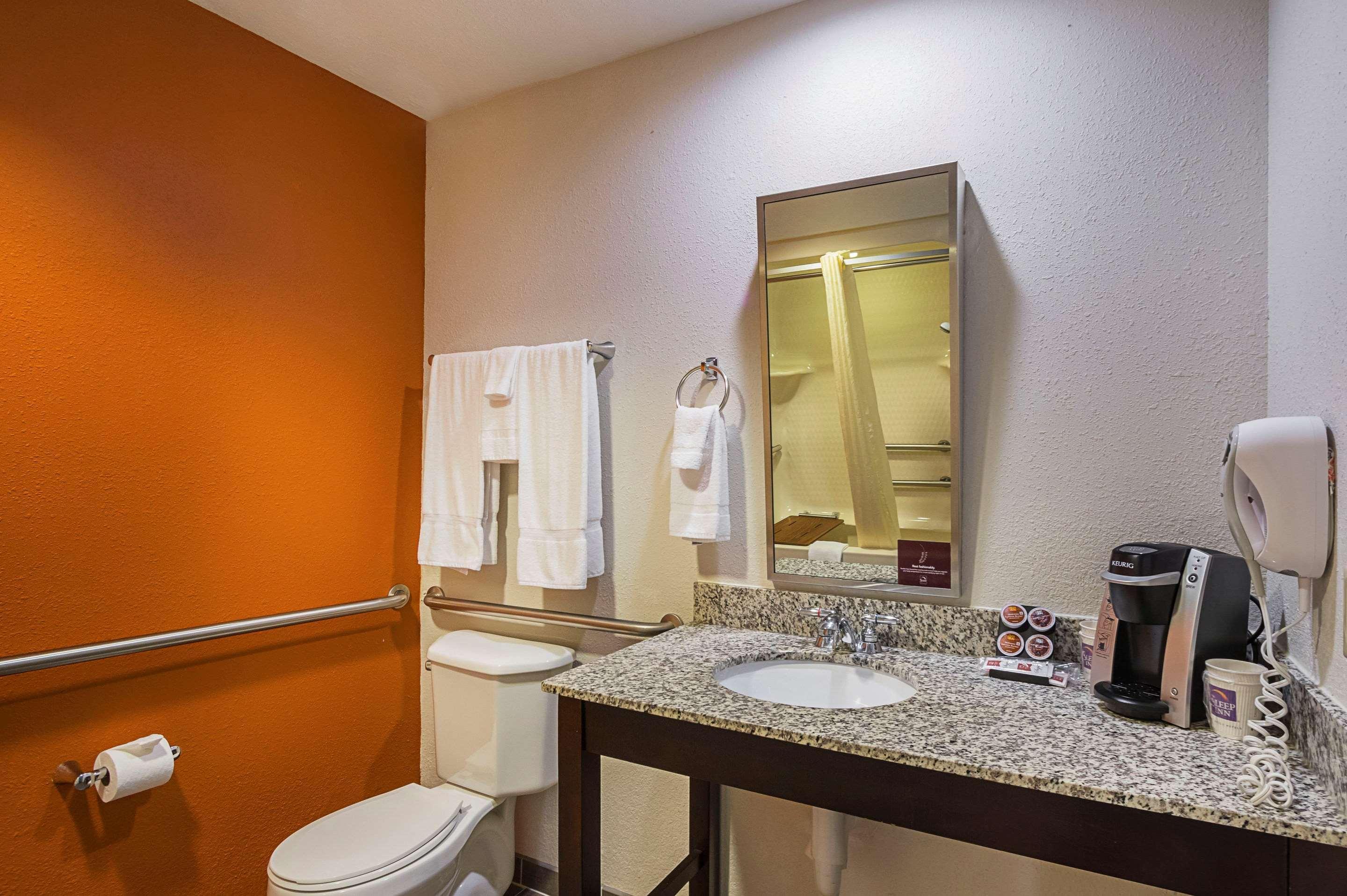 Sleep Inn & Suites Danville Bagian luar foto