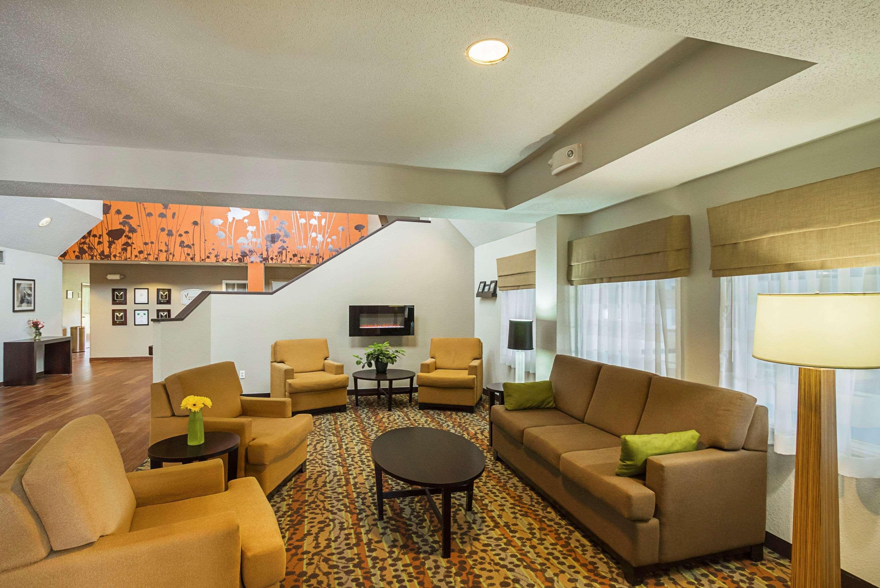 Sleep Inn & Suites Danville Bagian luar foto