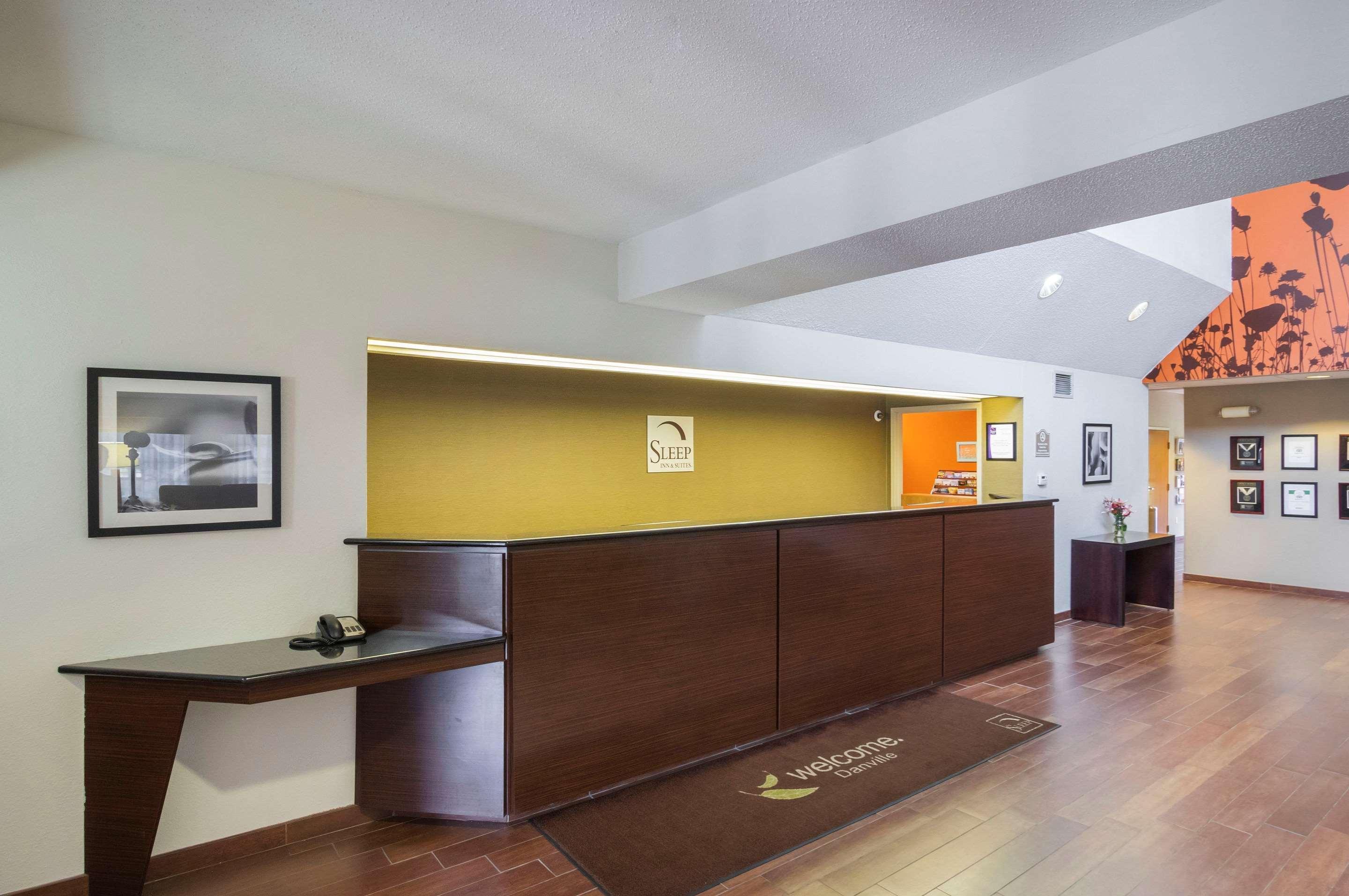 Sleep Inn & Suites Danville Bagian luar foto