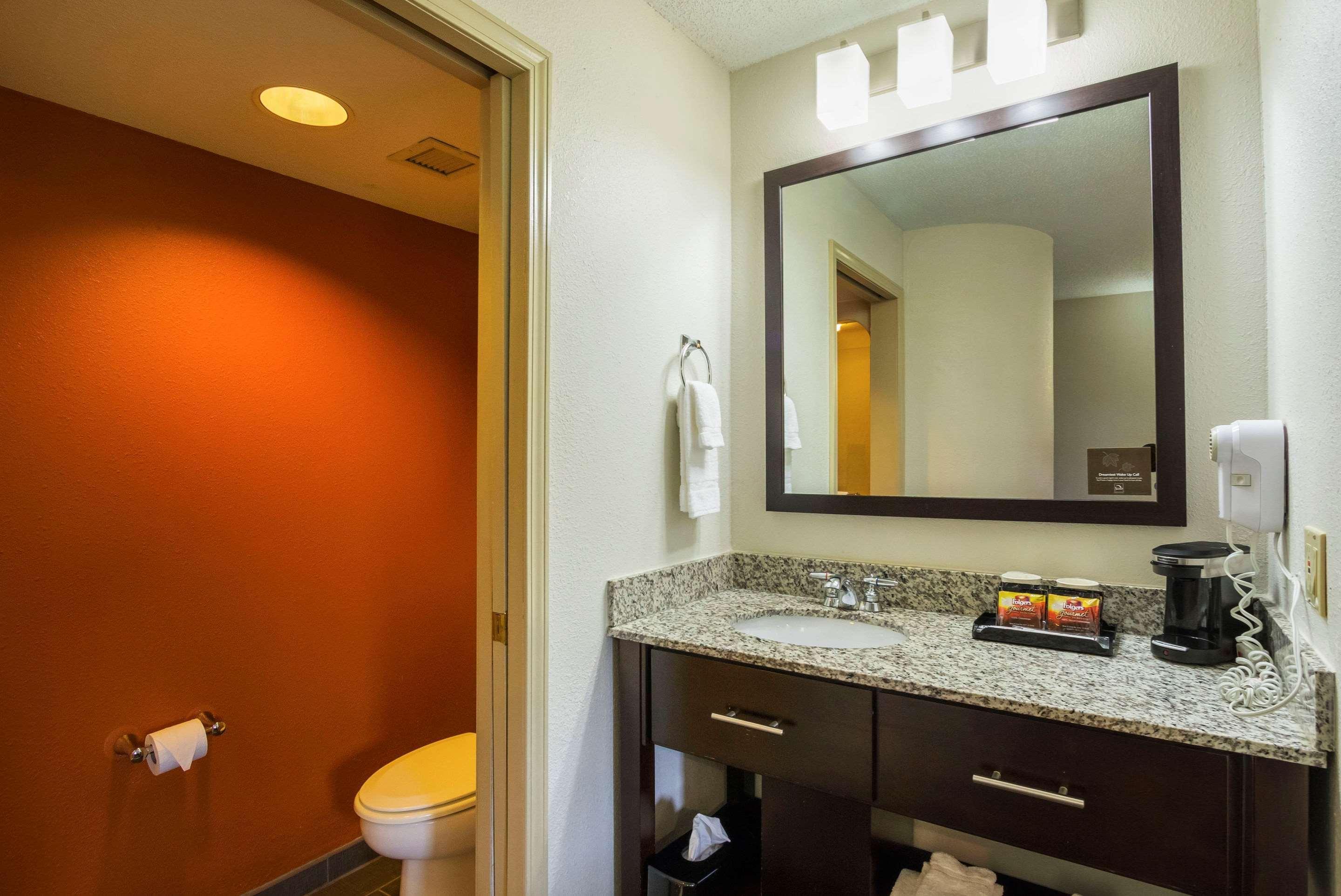 Sleep Inn & Suites Danville Bagian luar foto