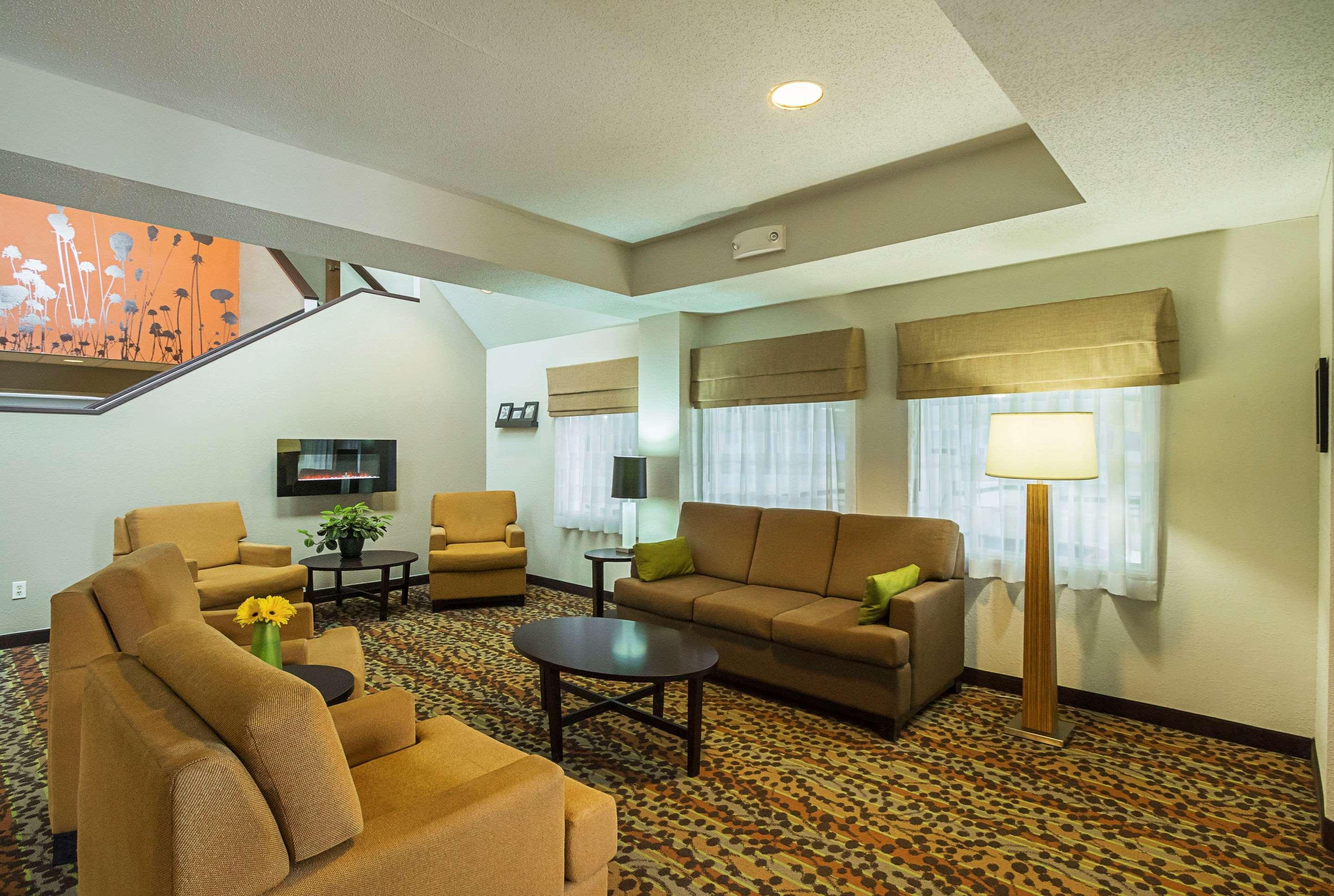 Sleep Inn & Suites Danville Bagian luar foto