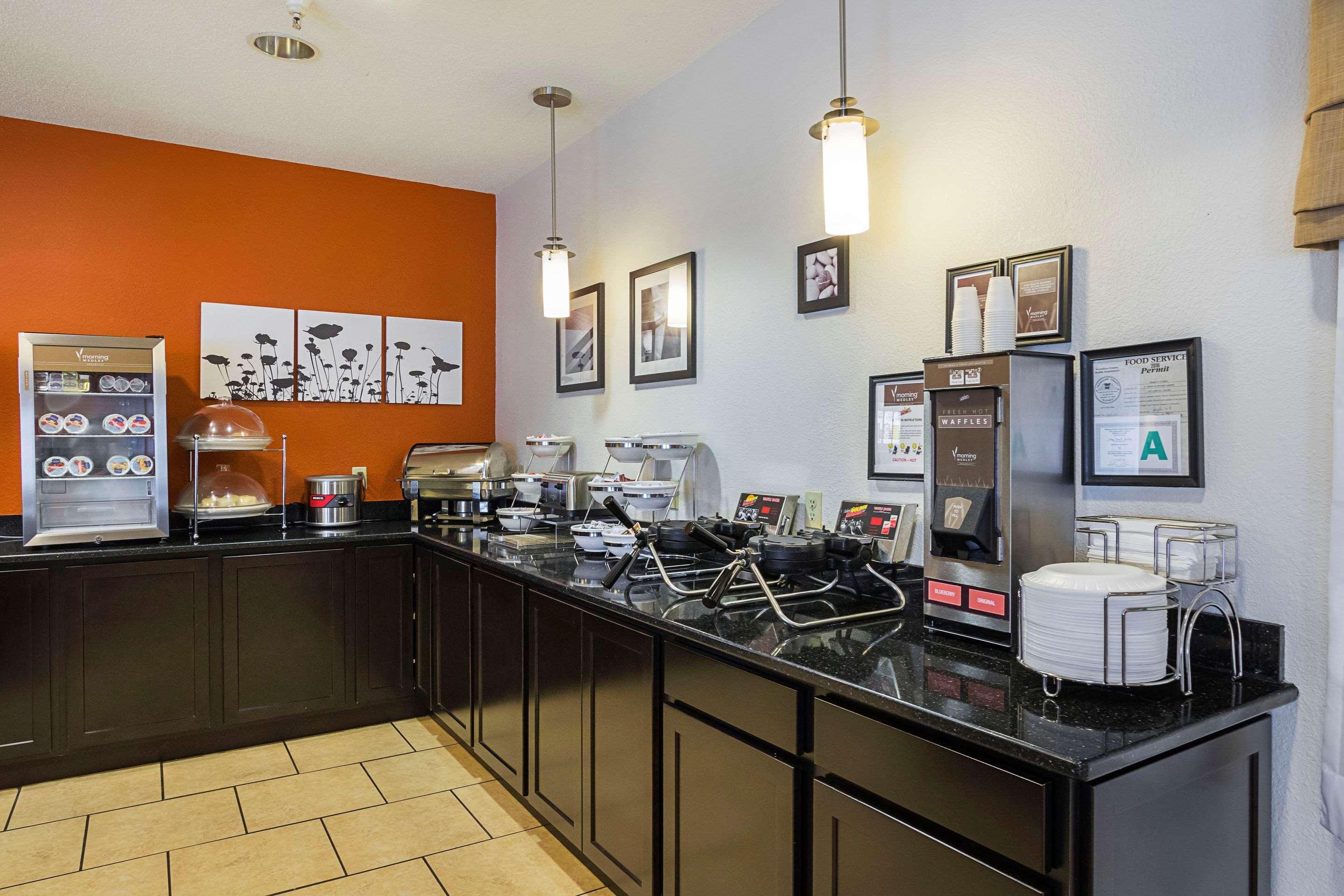 Sleep Inn & Suites Danville Bagian luar foto
